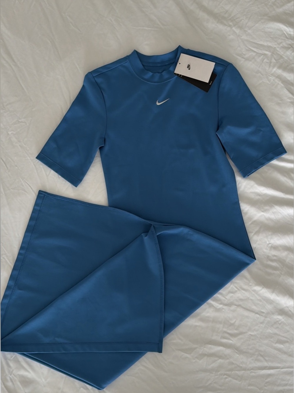 Nike Women's Sportswear Essential Tight Midi Dress